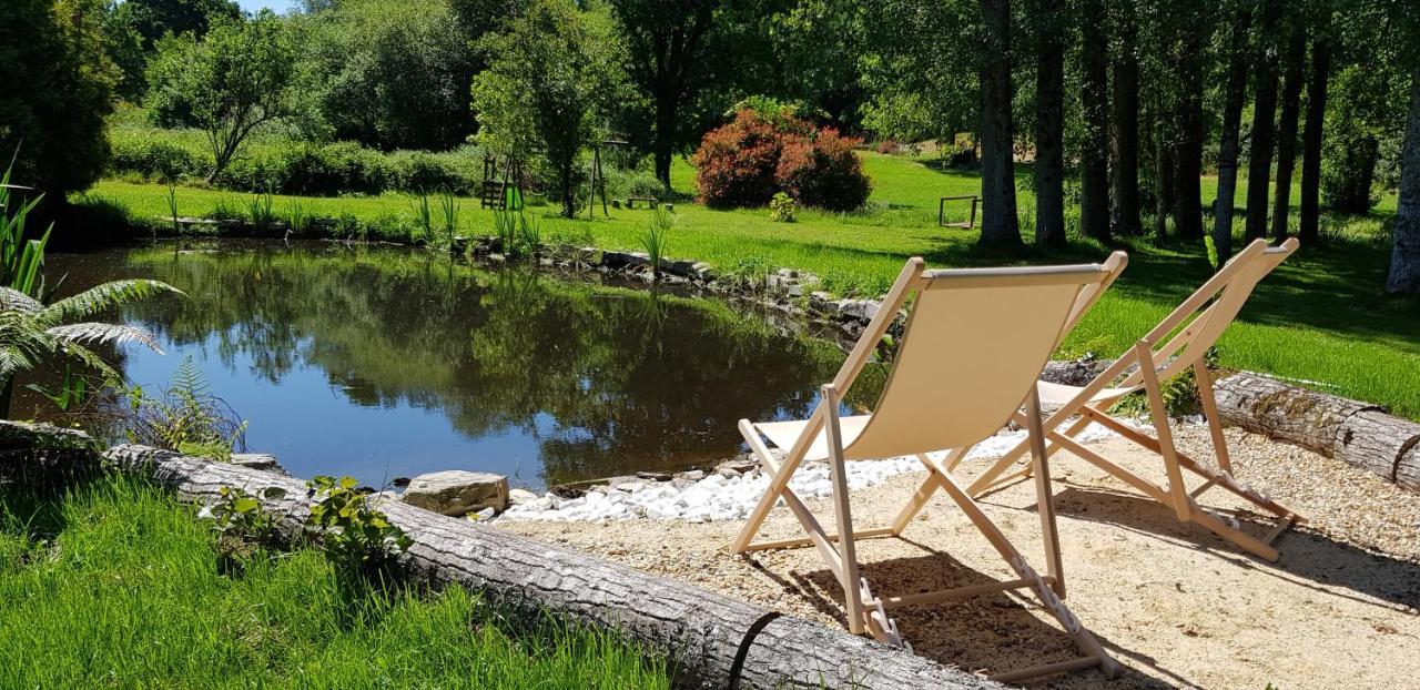 Le Vieux Moulin Gites - A Charming Stone Cottage With Garden View And Seasonal Pool Guégon Buitenkant foto