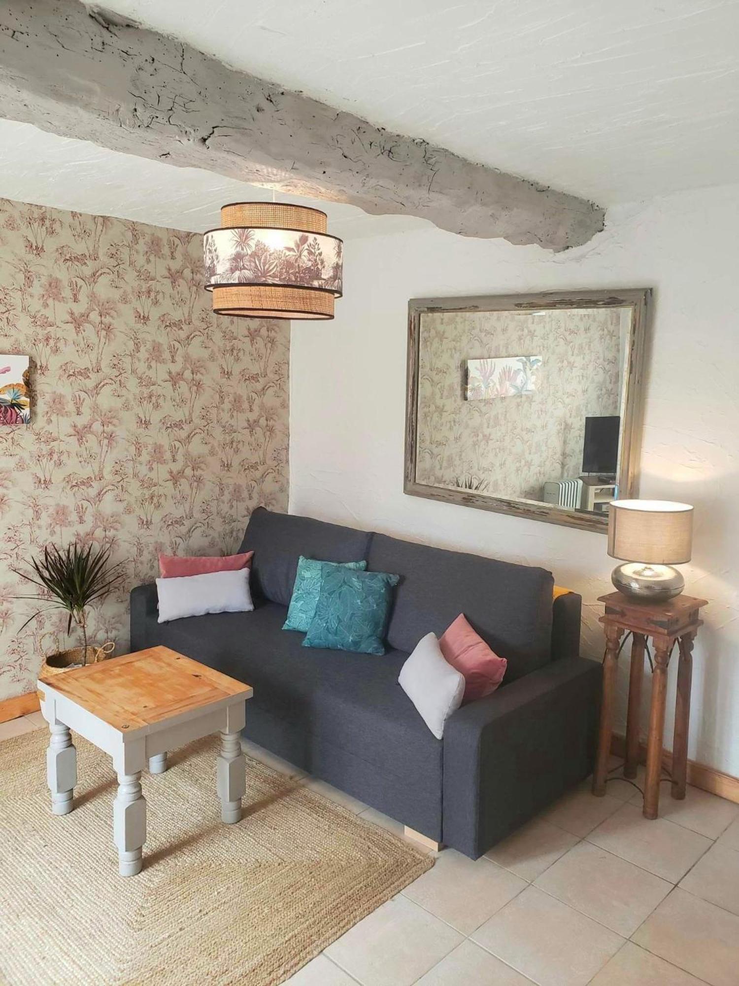 Le Vieux Moulin Gites - A Charming Stone Cottage With Garden View And Seasonal Pool Guégon Buitenkant foto